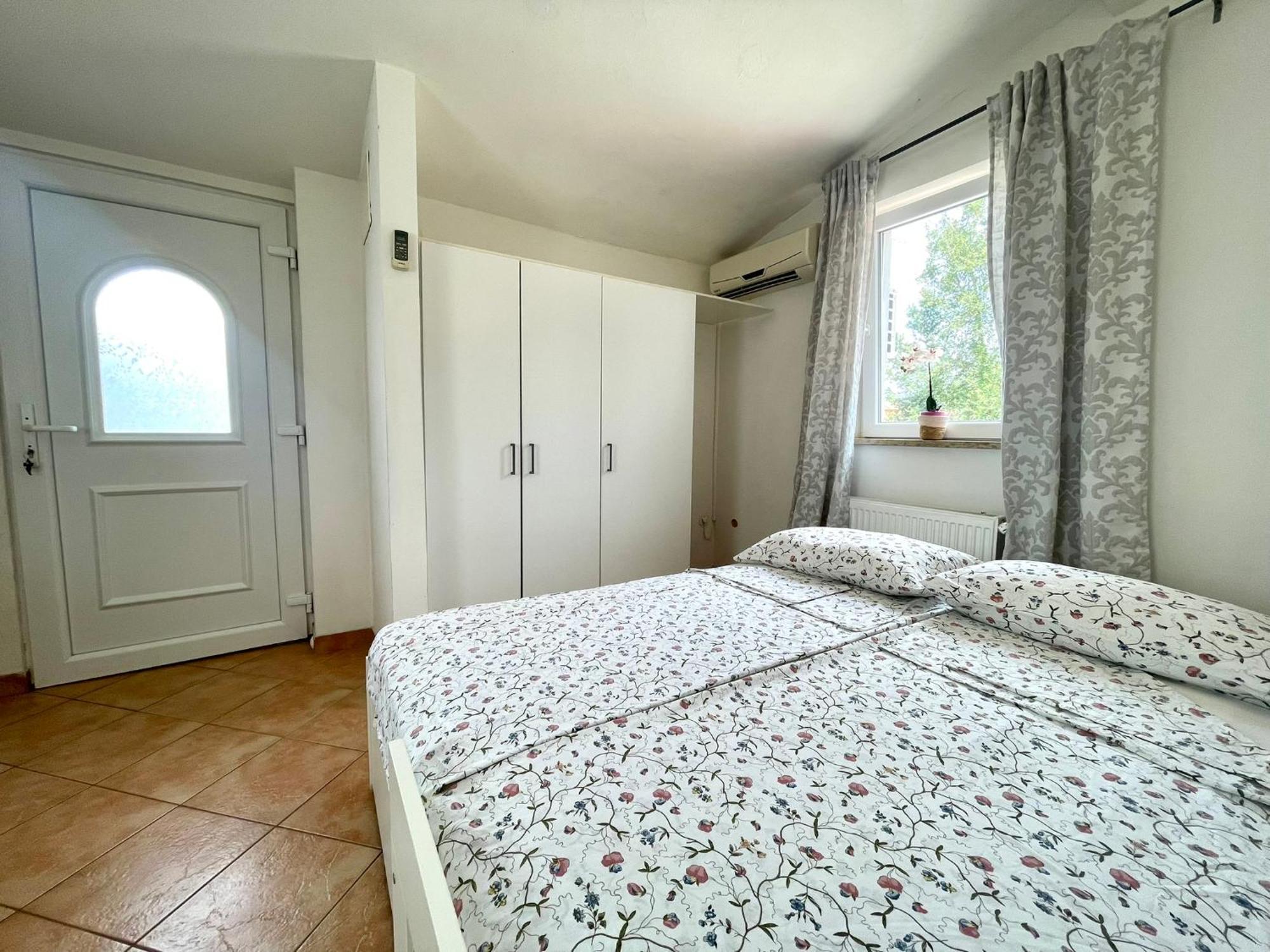 G&g Apartment *